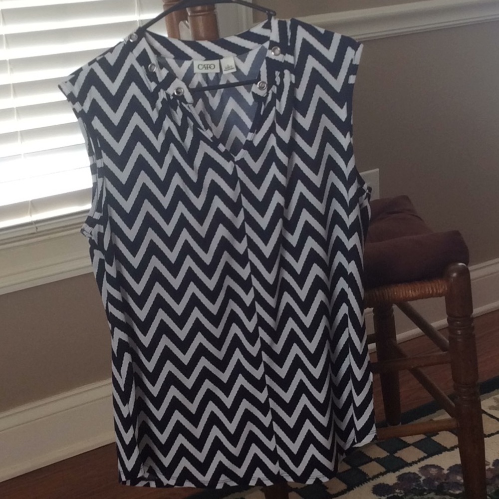 Woman’s sleeveless shirt